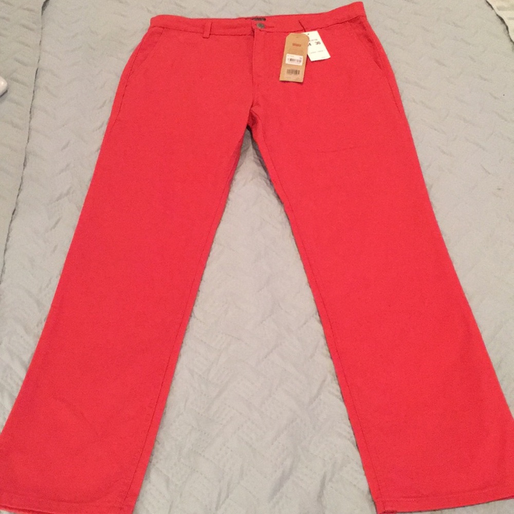 New Levis Coral Men’s Pants